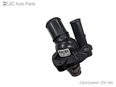 Carcasa de termostato para Ford Transit Connect 14-15 2.5 3M4GBD Foto 1 de 4