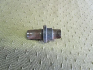 UN AXE GOUJON DE ROUE CITROEN B12 B14 C4 C6 ET TRACION 11CV ET 15 CV - Imagen 1 de 1