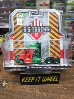 Greenlight SD Trucks 2019 Mack Anthem Truck Cab Chase 1/64 - Image 1 of 4