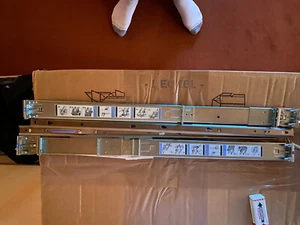 Dell W874K Server Rack Rails D419M Y819K PowerEdge 1U 1HE R310 R410 R610 u.a. - Afbeelding 1 van 4