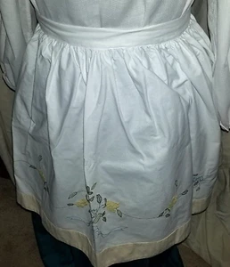 Waist APRON with  Embroidery and  100% Cotton Civil War Pioneer Western - Picture 1 of 4