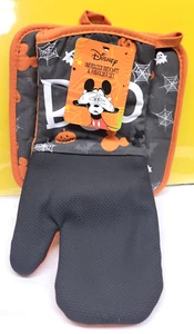 DISNEY MICKEY MOUSE HALLOWEEN OVERSIZED OVEN MITT & POTHOLDER SET NWT - U - Picture 1 of 2