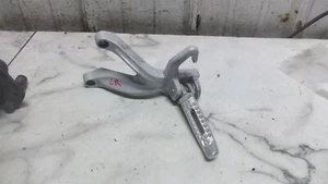 15 Hyosung GT250 GT 250 R Rear Back Left Foot Peg Rest - Picture 1 of 6