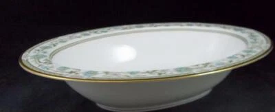 Noritake Sakura Oval Vegetable Bowl 9704 with Floral Detailing - Image 1 of 4