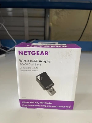 Adaptador de CA Inalámbrico NETGEAR AC600 Doble Banda WiFi Adaptador USB A6100 Foto 1 de 4