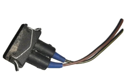 (1) 98-05 Volkswagen Golf Passat HI HIGH or LOW Horn Wire Connector Pigtail Plug - Image 1 of 4