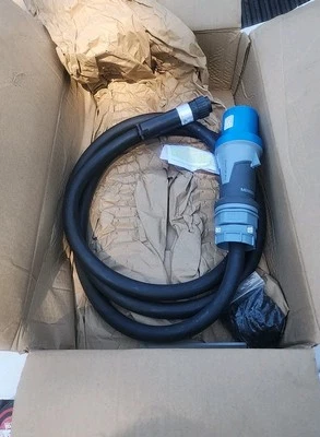 Vertiv Geist FSC3N006 Facility Side Cable - Image 1 of 4