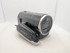 Sony Handycam HDR-PJ10E Handheld HD Projector Camcorder With SD Card And Battery - Picture 1 of 8