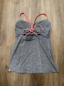 Camiseta sin mangas Lululemon Activewear para mujer 6 sujetador deportivo incorporado correa cruzada - Imagen 1 de 8