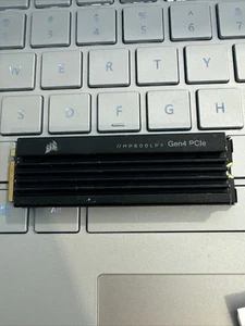 CORSAIR - MP600 PRO LPX 2TB Interne SSD PCIe Gen 4 x4 Kühlkörper 100% guter Zustand - Bild 1 von 5