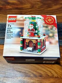 LEGO Creator Santa Snowglobe Set 40223 Limited Edition 2016 New Sealed
