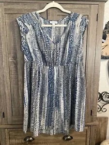 Liz Lange Maternity Blouse Womens Sz M Navy/Grey Abstract Sleeveless V Neck - Picture 1 of 3
