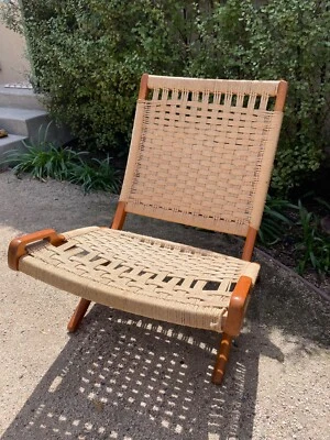  Vintage  MCM Hans Wegner Style Folding Woven Jute Rope Chair  - Image 1 of 4