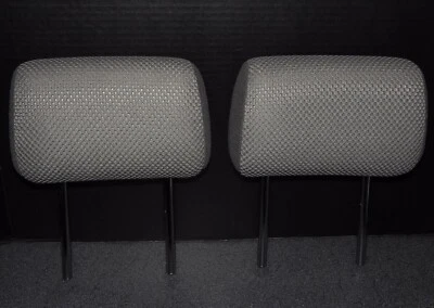 2009-2011 SUZUKI EQUATOR Rear Seat Headrest Left Right Back Head Rest Pair GREY Foto 1 de 4