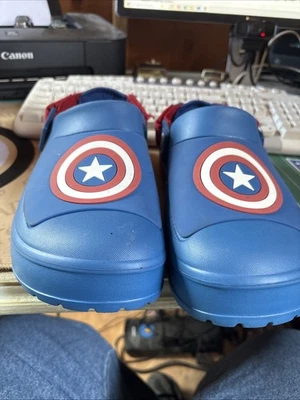 marvel captain america Crocks Size 8 - Image 1 of 3