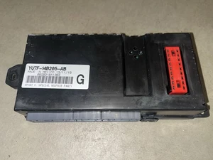 YU7F-14B205-AB  2000 Ford Expedition Lincoln 4WD ESOF PL PW GEM Computer Module - Picture 1 of 3