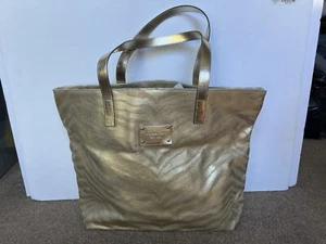 Borsa Michael Kors in tela oro metallizzato con stampa zebrata - Foto 1 di 13