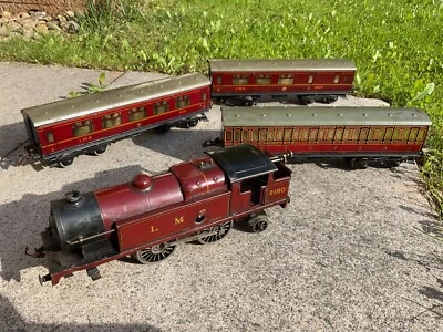 Vintage Hornby meccano LMS O gauge Train Locomotive 2180 coaches clockwork +More - Image 1 of 4