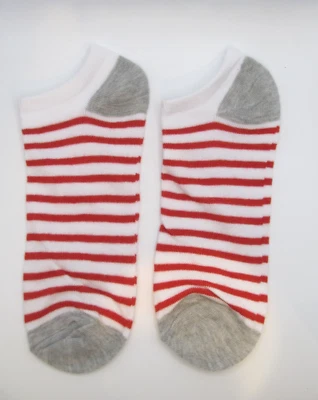 NUEVO SIN ETIQUETAS TALLA ÚNICA PARA LA MAYORÍA DE LOS CALCETINES AL TOBILLO PARA MUJER - RAYAS ROJAS Y BLANCAS Foto 1 de 2