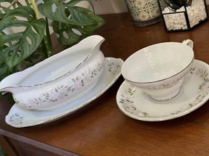 Vintage Sheffield Fine China Classic 501 Gravy bout and Tea cup and saucer - Picture 1 of 13