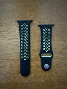 Apple Watch Nike Sport Band Black and Green 44mm S/M - Zdjęcie 1 z 2