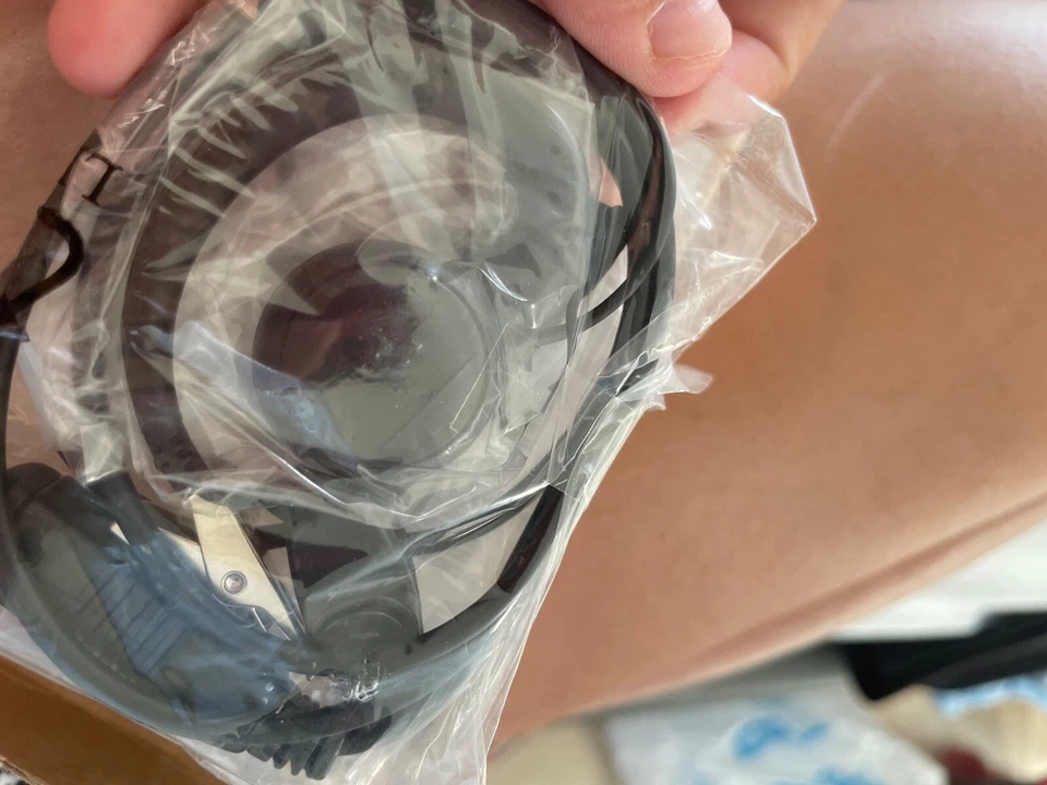 Motorola 56320 Black Ear-Hook Headsets - Image 1 of 1