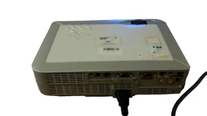 SANYO PLC-XU73 VGA LCD Projector Fully Tested Working no psu - Bild 1 von 3
