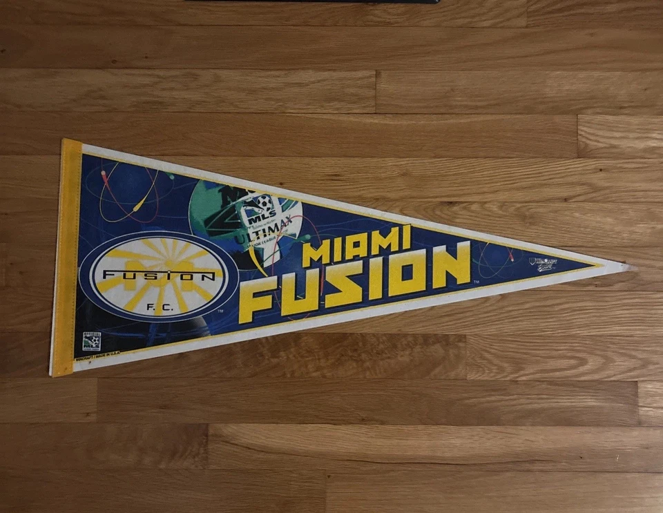 Banderín vintage MLS Miami Fusion FC Foto 1 de 4