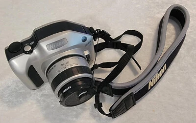 尼康 Pronea S APS 测距仪胶片相机 带 1X 尼克尔 30-60 镜头和滤镜 — 第 1/4 张图片