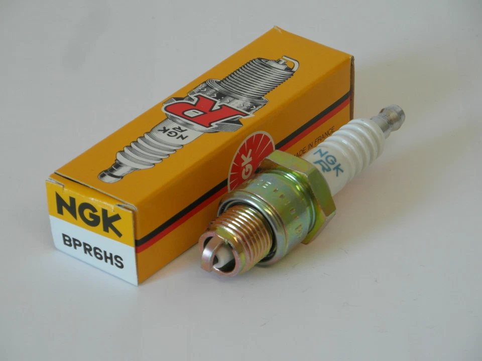 Spark Plug NGK BPR6HS 7022 - Image 1 of 1