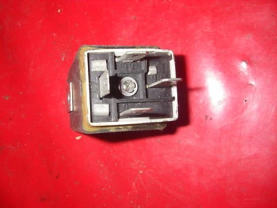 4 Pin Plastic Load Relay Solenoid Piaggio Hexagon 125 150 180 - Image 1 of 3