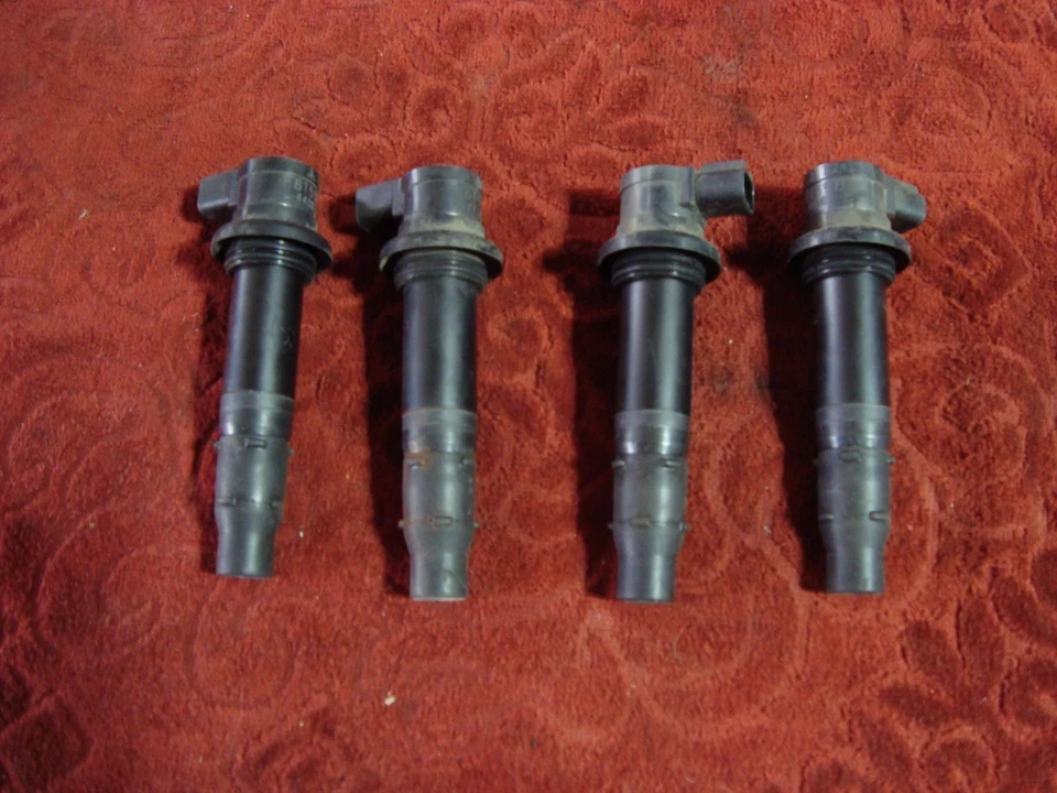 Bobinas de encendido Yamaha R1 YZF1000 R1 2004 2005 2006 Foto 1 de 1