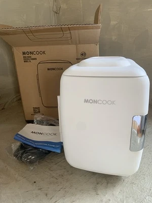 5L Mini Fridge White Moncook Table Top - Image 1 of 4