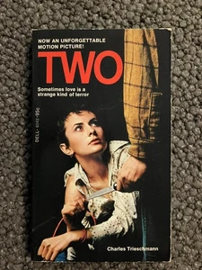 Zwei von Charles Trieschmann 1974 Dell Erstdruck Taschenbuch / Film zum Binden - Bild 1 von 3