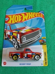 Chevy Pickup Hot Wheels International '69 2022 rojo 108/250 gran tarjeta ArtCars - Imagen 1 de 3