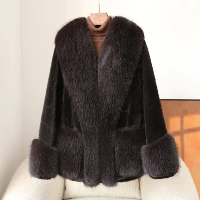 Mom's Winter Luxury Mink Fur Coat Women's Big Real Fur Collar Warm Thicken Coat - Image 1 of 4