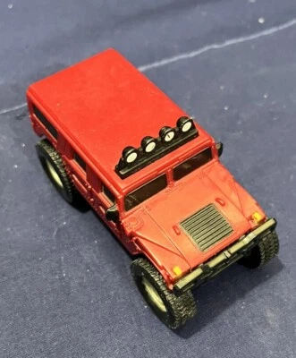 GM GENERAL MOTORS RED HUMMER H1 SUV TRUCK 2006 MILITARY OFF ROAD EDITION 1/32 SC - Image 1 of 4