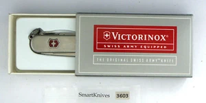 Navaja suiza Victorinox clásica de acero cepillado, retirada, nueva en caja #3603 - Imagen 1 de 5