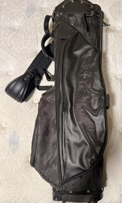 Bolsa de golf Grove XXIII Titleist. Edición Extremadamente Limitada, 1 de 23 Foto 1 de 4