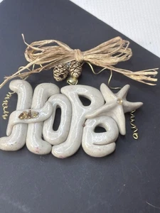 cerámica adorno de Navidad dice esperanza - Imagen 1 de 4