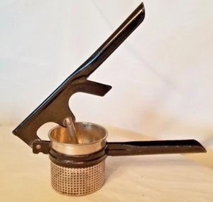 BEST Vintage Universal Potato Masher New Britain Conn USA Landers Frary Clark - Picture 1 of 10