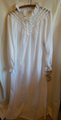 NWT Vintage Gillian O’Malley Soft White Long Nightgown M Medium 10-12 New - Image 1 of 4
