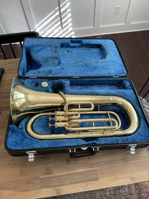 Yamaha YEP-201 3 válvulas acabado latón eufonio con estuche original ¡Bonito jugador FS! Foto 1 de 4