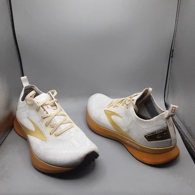 Brooks Levitate 4 Zapatos Mujer Talla 8 Blanco Dorado Tenis para Correr Tejidos Foto 1 de 4