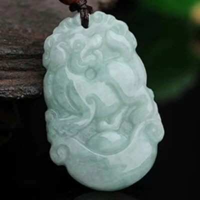 Colgante Natural Genuino Verde Jadeíta Estilo China Perro 生肖狗 Foto 1 de 4
