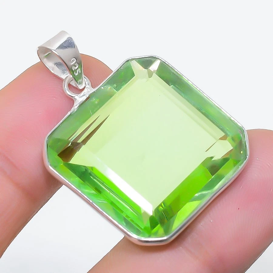Green Tsavorite Gemstone Handmade 925 Sterling Silver Jewelry Pendant Size 1.5" - Image 1 of 1
