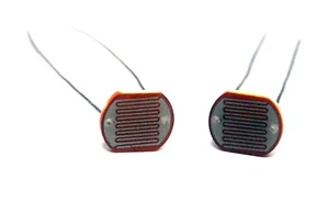 10 pièces φ11 mm CDS résistance cellulaire photoconductrice CDS-1 * R avg = 2,8 KΩ @ 956 Lux avg - Photo 1/3