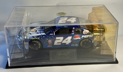 Revell 1/24 Chevrolet Monte Carlo, 1999 NASCAR, Star Wars, Gordon - Image 1 of 3