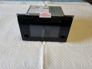 16 17 18 Toyota Prius Receiver AM FM CD Player Face ID 510028 OEM - Imagen 1 de 12