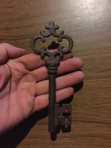 Victorian Master Door Skeleton Key Cast Iron Castle Cathedral Man Cave Decor WOW - Picture 1 of 8